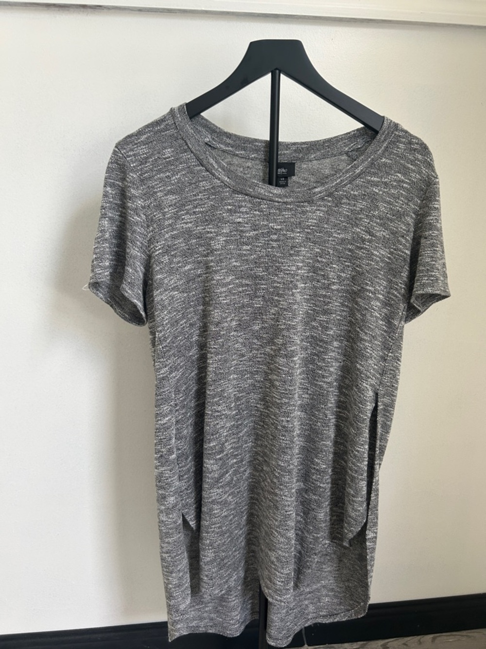 Mossimo Supply Co. Heather Gray Short Sleeve Knit Tee
